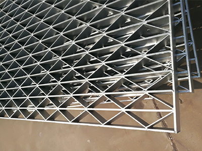 菱形鋼格柵板 菱形鋼格柵板